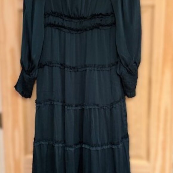 *NWT* Green Satin Ruffle Deep V-Neck Long Smocked Cuff Sleeve Tiered Maxi Dress - Picture 5 of 5